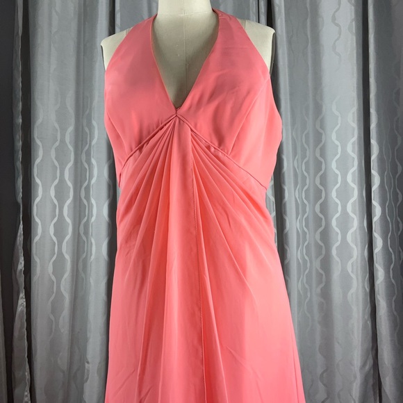 Coral formal gown - Picture 4 of 9